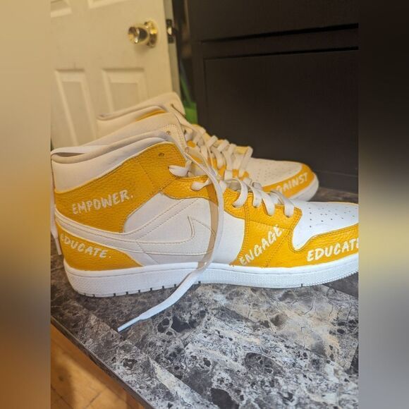 Air Jordan High top Dunks Limited Edition " RISE AGAINST RACISM" Sneaker No Box - Picture 2 of 11